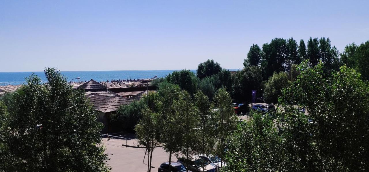 Oceana Summerland Apartment Mamaia Bagian luar foto