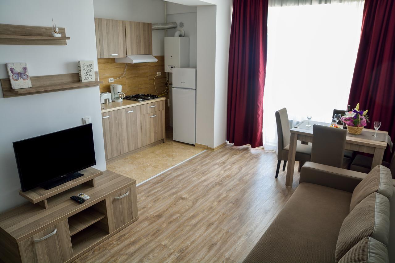 Oceana Summerland Apartment Mamaia Bagian luar foto